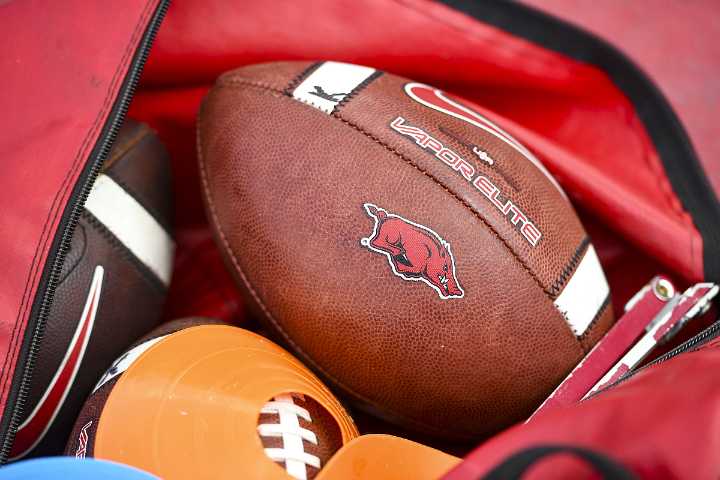 3-star athlete Ashton Dawson reopens recruitment from Arkansas football