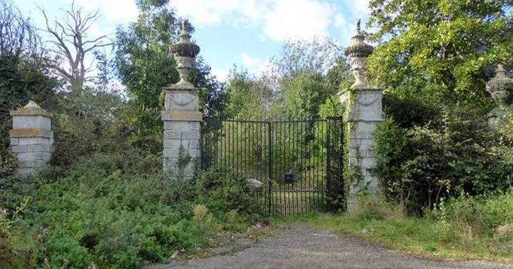 The forgotten mansion next to Heathrow Airport that was king's home but now abandoned