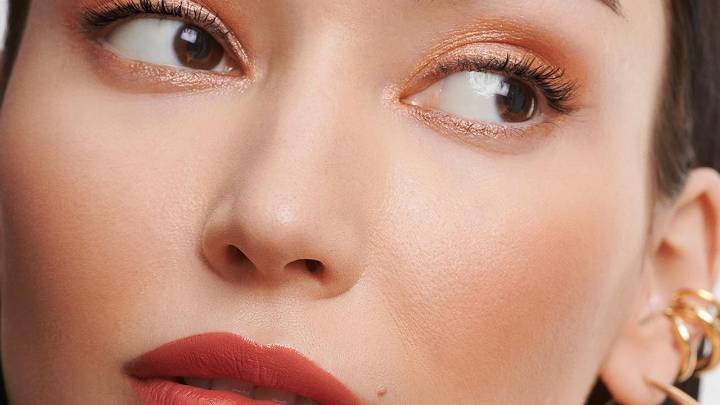 This Is the Pros’ Trick to Neutralize Dark Circles