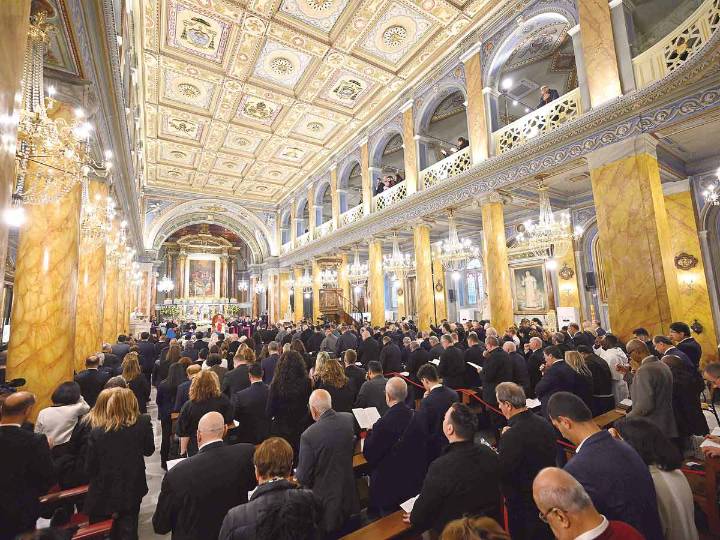 Cristianos en Turquía reclaman un espacio ante violencia y discriminación