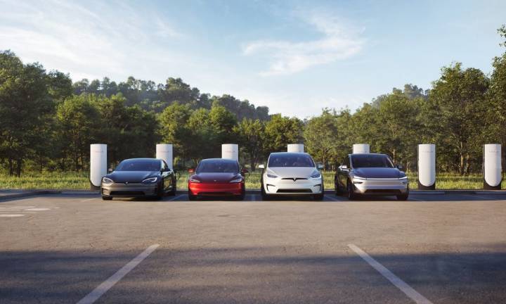 Tesla gets big nod on Musk comp package from Charles Schwab