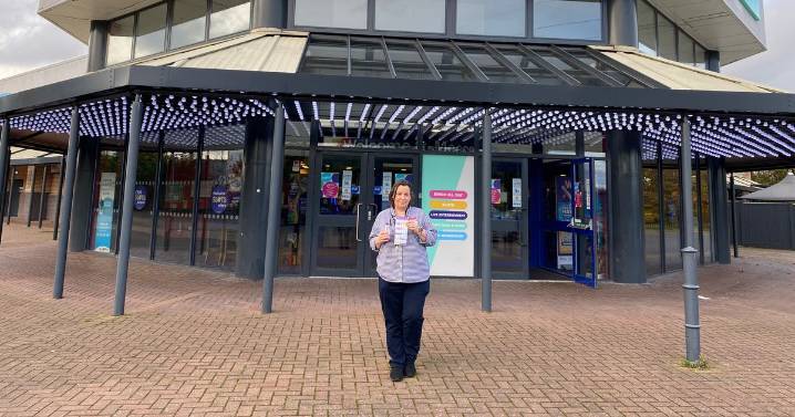 Woman 'bursts into tears' after scooping £50k jackpot at Dundee bingo hall