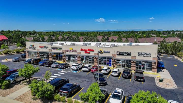 Tower Pavilion retail center in Aurora sells for $5.25 million