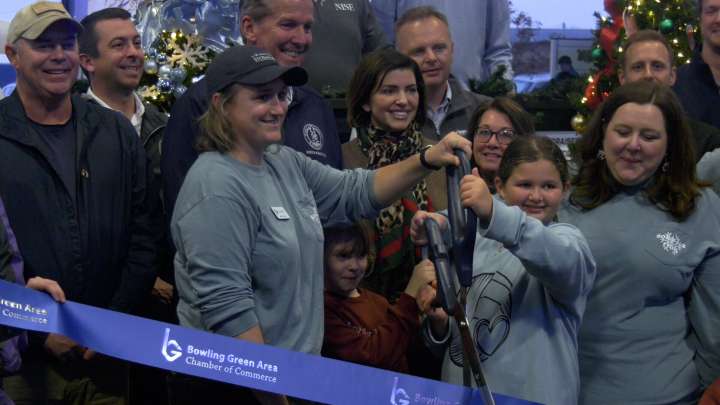 SOKY Ice Rink officially opens for 9th year at SOKY Center