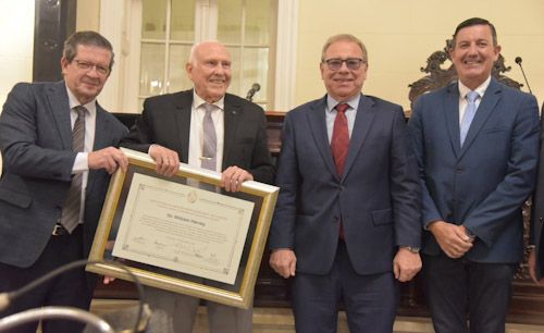 Homenaje del Senado al Dr. Andrés William Harvey: