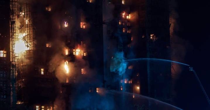 Autoridades de Hong Kong investigan negligencia y corrupción en incendio de complejo residencial Wang Fuk Court: analizan materiales inflamables, sistemas de seguridad deficientes, advertencias previa