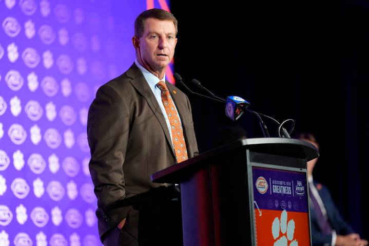 Clemson HC Dabo Swinney Tears Up as Louisville Defeat Confirms ACC Troubles