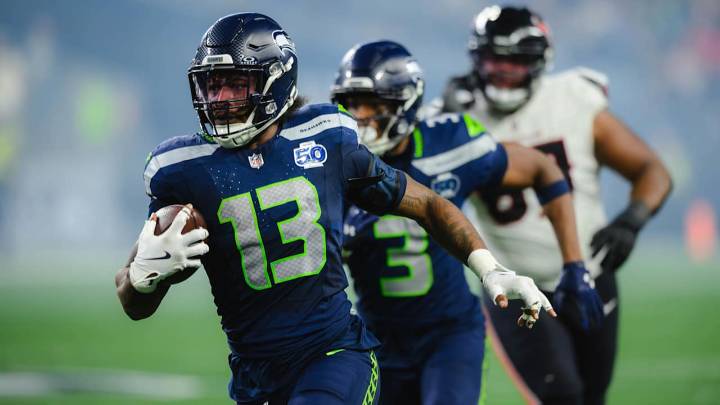 Seahawks LB Ernest Jones IV 'Ready To Play' After Missing One Game Due To Knee Injury