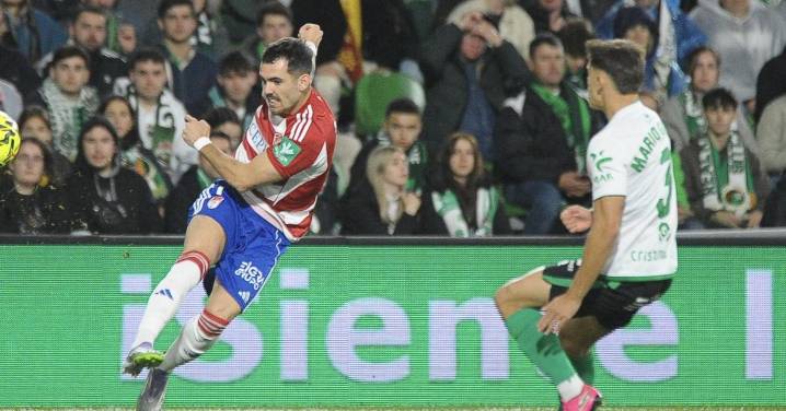 Gran segunda parte del Granada en Santander para salvar un punto (2