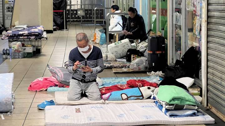 «Lo han perdido todo en el incendio, pero se consideran afortunados de estar vivos»