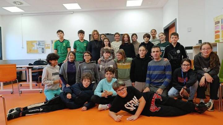 Siero elige las aulas para "crear climas de convivencia y entornos igualitarios": así fue la actividad por el 25N en los institutos públicos del municipio