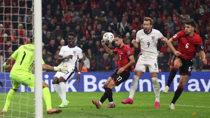 Kane double seals perfect World Cup qualification for England