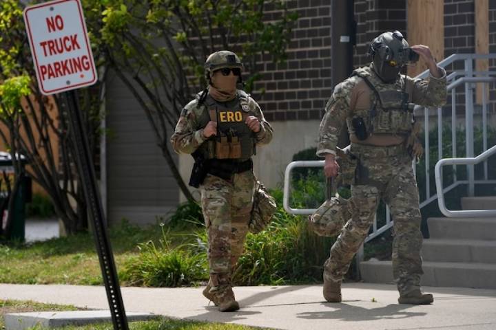 Envelopes with white powder sent to two Texas ICE offices, no public threat