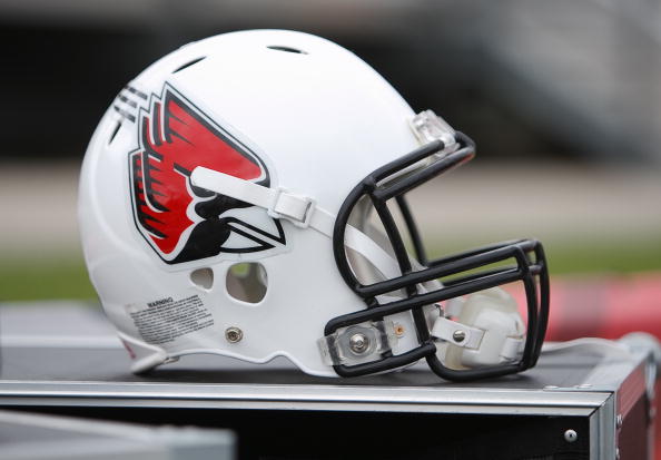 Kim has throwing, rushing TD, Eastern Michigan coach Creighton gets 200th win, 24