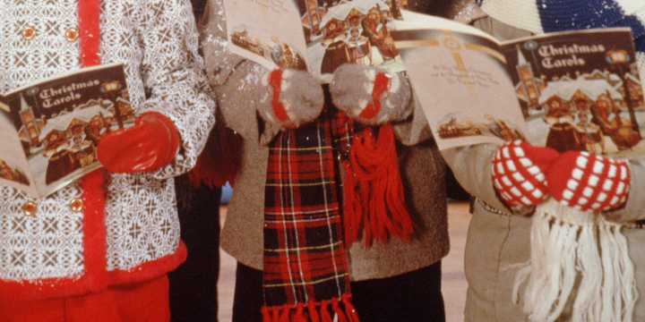 Male, 58, points gun at 12-year-old girls singing Christmas carols door