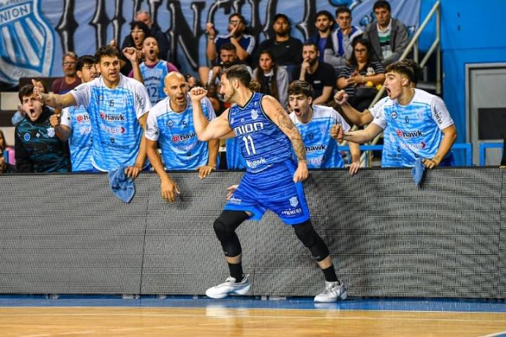 Unión se sobrepuso en el momento justo y celebró ante Pergamino