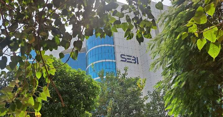 SEBI May Revisit Planned Unbundling Of Analyst Fees From Brokerage Charges, Sources Say
