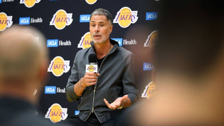 Fan resurfaces video of Lakers’ Rob Pelinka thanking Nico Harrison for Luka Doncic trade after firing
