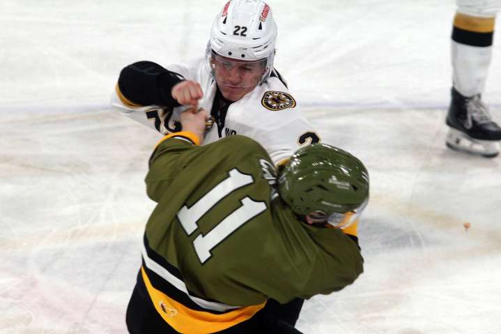 Kingston Frontenacs fall 4-1 to North Bay to open busy weekend