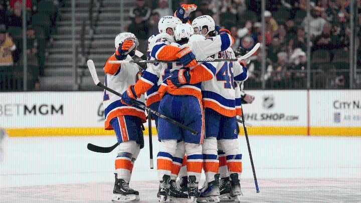 Islanders defeat Golden Knights in OT on Pageau's short