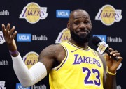 LeBron James set to practice with Lakers, a step toward season debut: Source