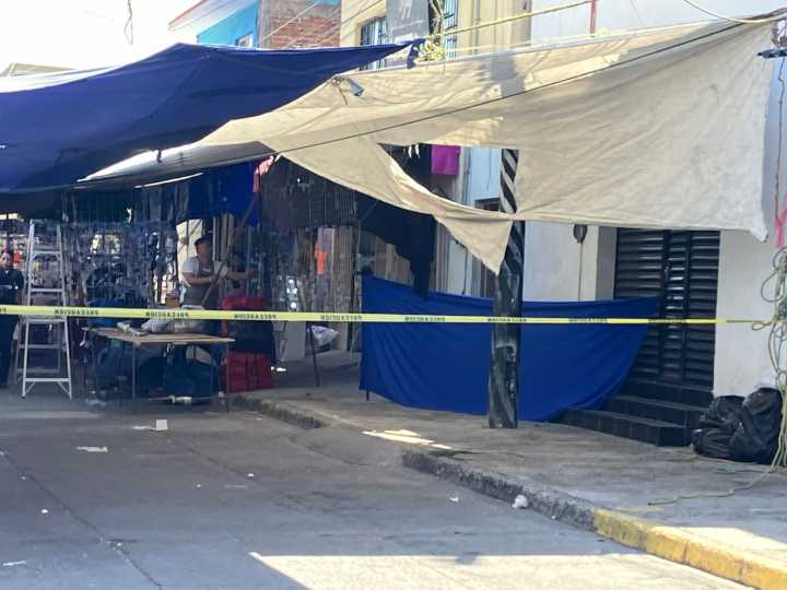 ASESINAN A HOMBRE EN LA LÍNEA DE FUEGO