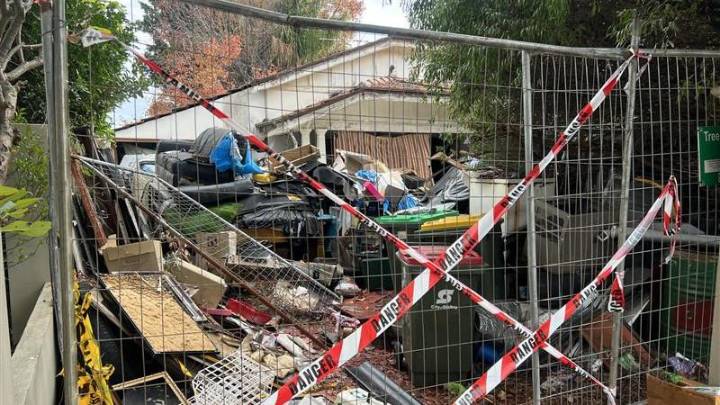 City of Stirling to consider spending $100,000 to clean up hoarder homes