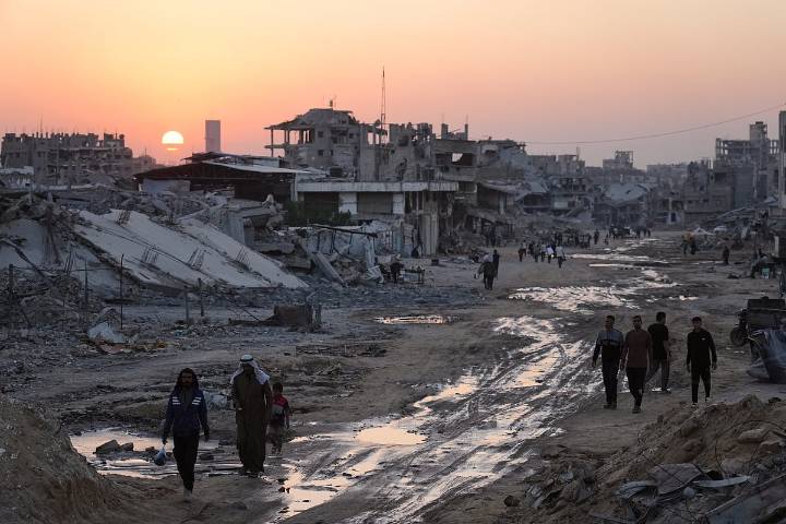 Displaced Gaza Families Forced To Live In Khan Younis Cemetery Amid War Destruction