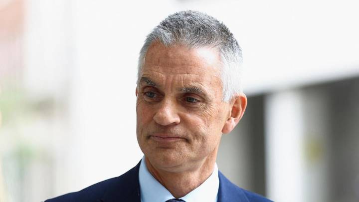 Dimite el director general de la BBC bajo presiones de Trump y la derecha