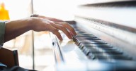Woman prepares for piano performance but something 'embarrassing' happens first