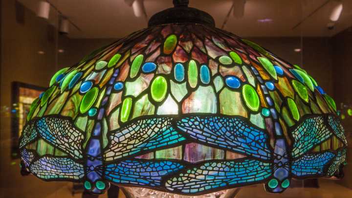 Thank These 2 Chain Restaurants For Today's Vintage Lamp Nostalgia