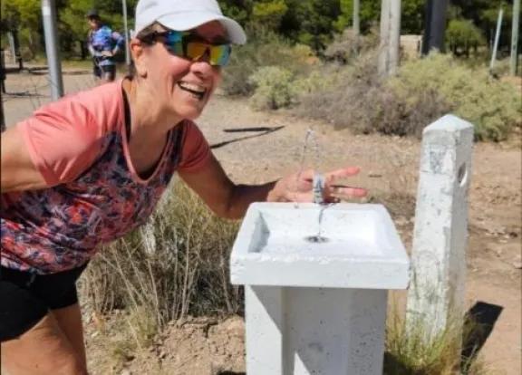 Instalaron nuevos bebederos en Parque Norte para mejorar los puntos de hidratación