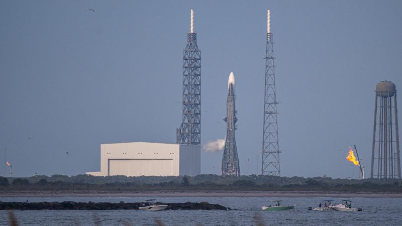 Jeff Bezos-funded Blue Origin aims for Mars in the first big test of its New Glenn rocket