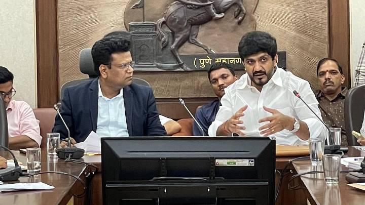 Pune: BJP MLA Siddharth Shirole Reviews 34 Key Development Projects In Shivajinagar With PMC Chief Naval Kishore Ram