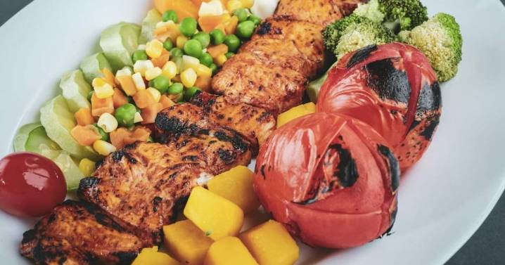 Cómo hacer la dieta mediterránea, la forma de alimentación más recomendada por los médicos