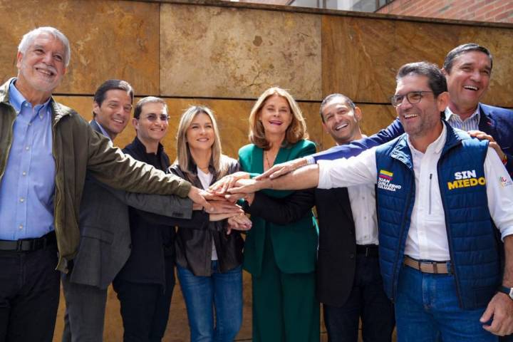 Nuevo encuentro de precandidatos de centroderecha: Pinzón, Gaviria, Galán, Luna y Cardenas invitados