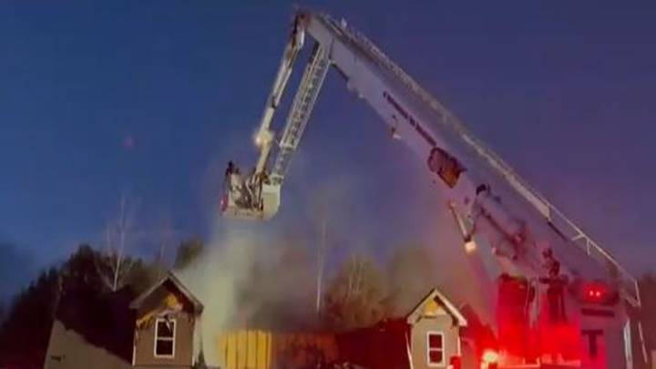 Fire crews battle blaze in garage at Northboro apartment community