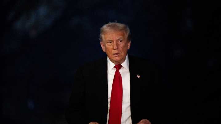 Trump indulta a Giuliani y a decenas de personas implicadas en el intento de revertir su derrota de 2020