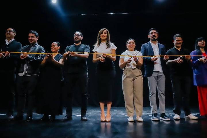 Entrega Vero Delgadillo renovación de Teatro Jaime Torres Bodet con inversión de 3.5 mdp