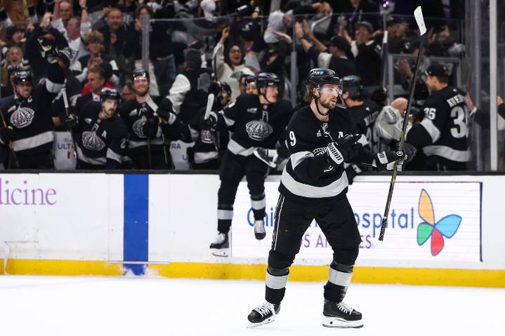 Kempe scores in overtime, Forsberg makes 19 saves in Kings’ 2