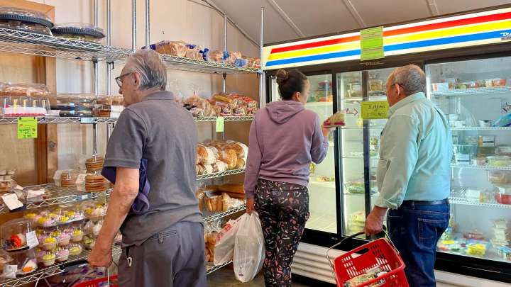 Más de 40 millones de estadounidenses, en vilo por el fin de la ayuda alimentaria estatal: "No sé qué haremos"