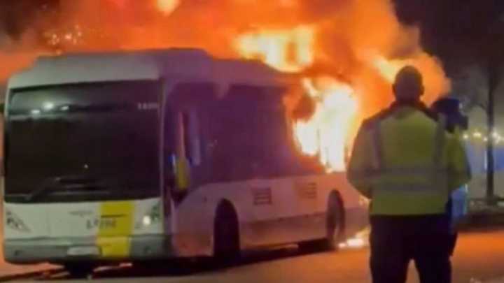 Detenido el ultra del Barça que incendió un autobús, con aficionados dentro, al encender una bengala