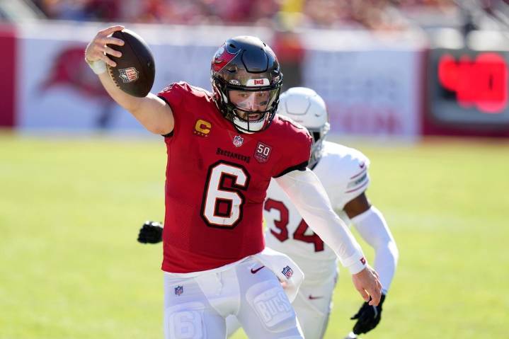 Tristan Wirfs’ TD catch and late defensive stop help Buccaneers beat Cardinals 20