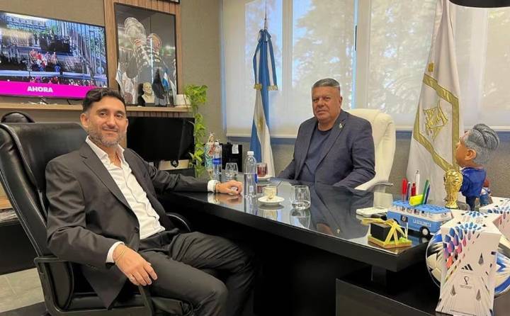 El Gobierno denunció por lavado de dinero y evasión al financista ligado al Chiqui Tapia