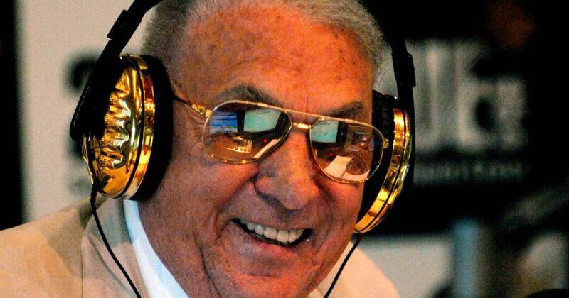 PM leads tributes for nation's 'Golden Tonsils'