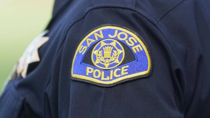 A shopping mall shooting wounds 2 and prompts a Black Friday evacuation in the Bay Area