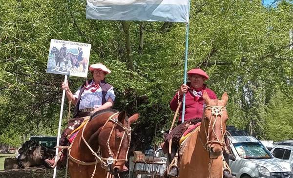 Tito y Anita ya tienen una emotiva milonga escrita por el payador Enzo Domínguez