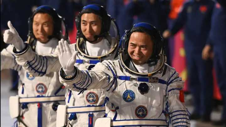 Who are the young astronauts and mice aboard China’s ‘Heavenly Palace’ mission?
