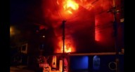 Lurigancho - Chosica: Incendio en almacén moviliza a más de 15 unidades de los bomberos 