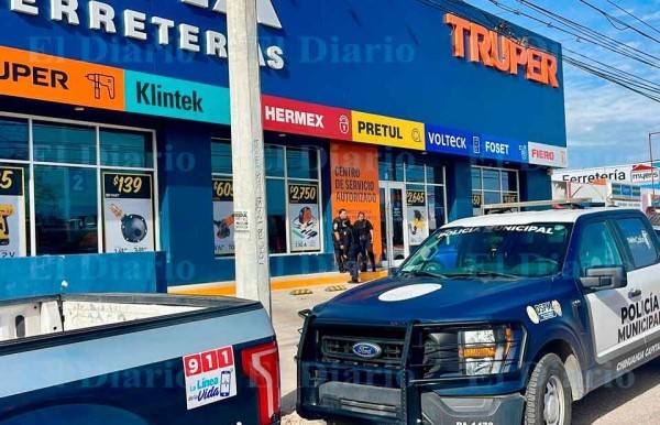 Sujetos arriban a ferretería y roban... una navaja